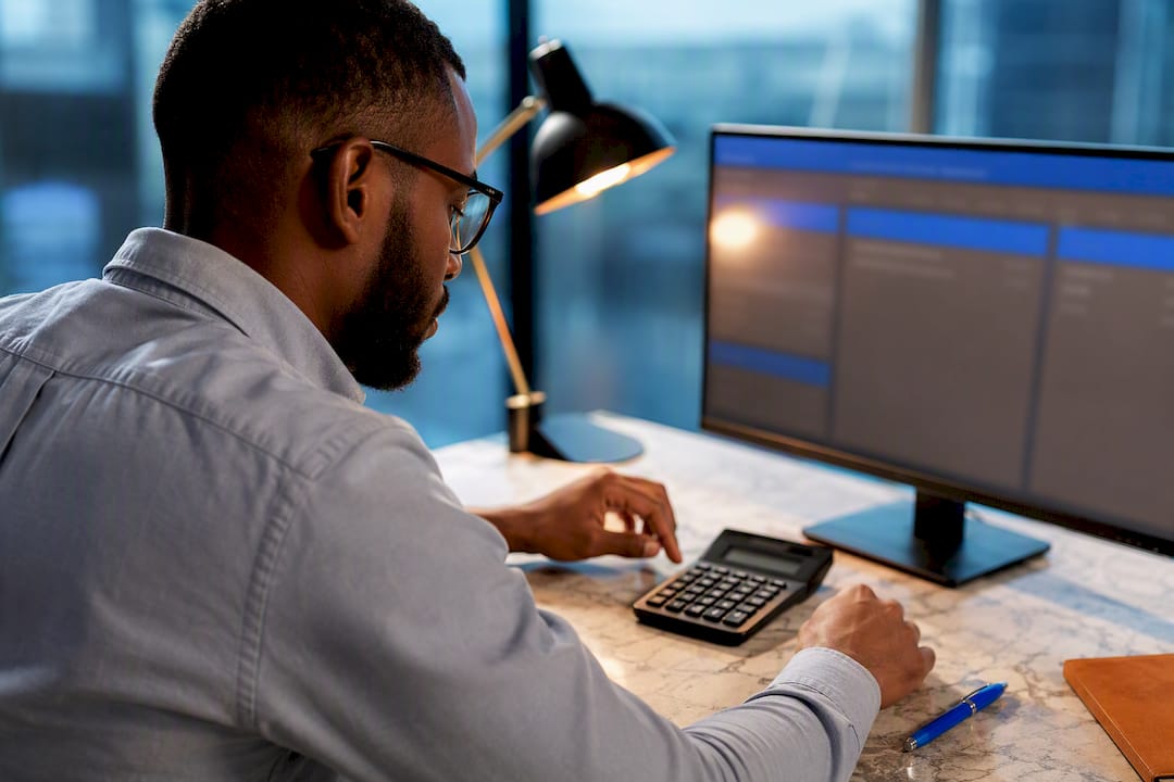Payroll specialist testing an ETI calculation